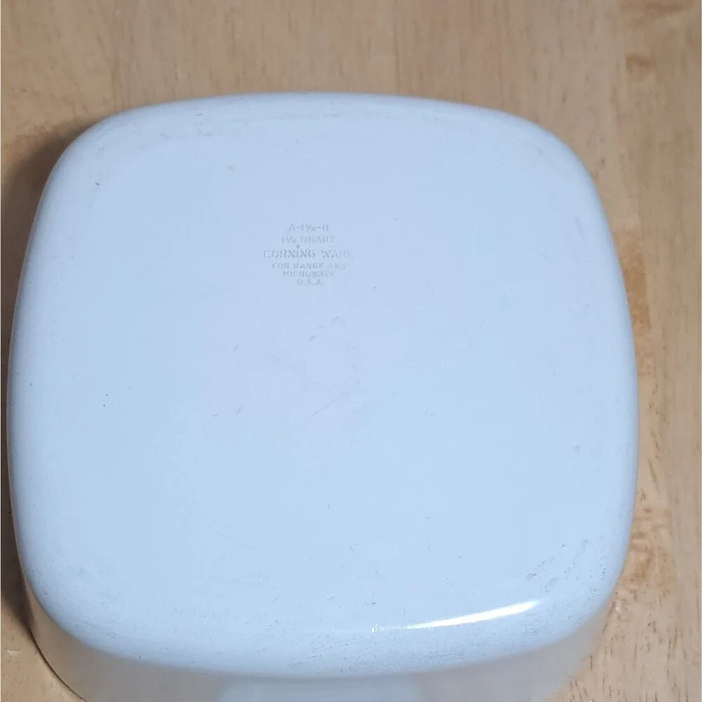 Vintage Authentic Corning Ware Daisy Pattern